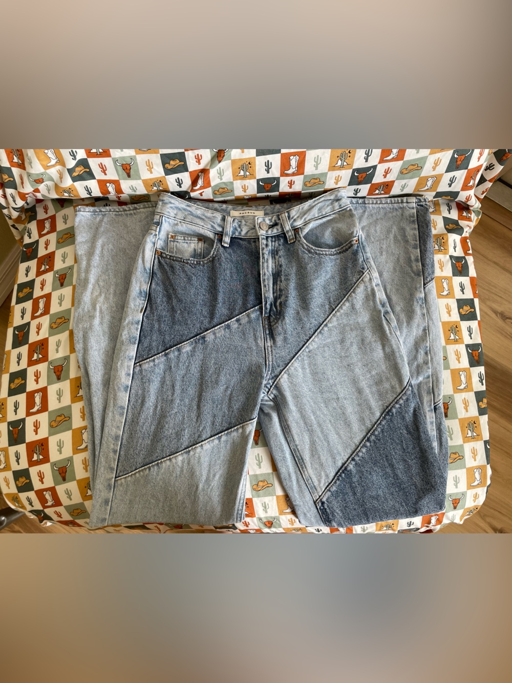 PacSun Women's Patchwork Light and Dark Blue 90’s Boyfriend Jeans - Picture 4 of 5